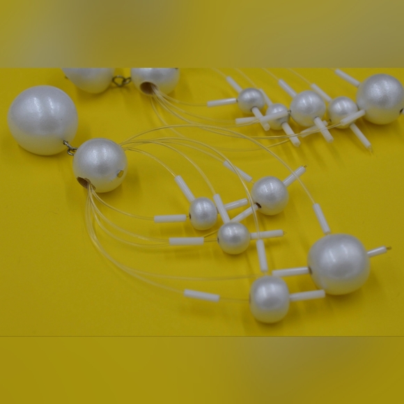 Vintage Earrings Large White Balls 1980s - Picture 4 of 10